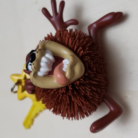 5 for $15. Warner Bros Taz Koosh key ring. - Picture 4 of 7